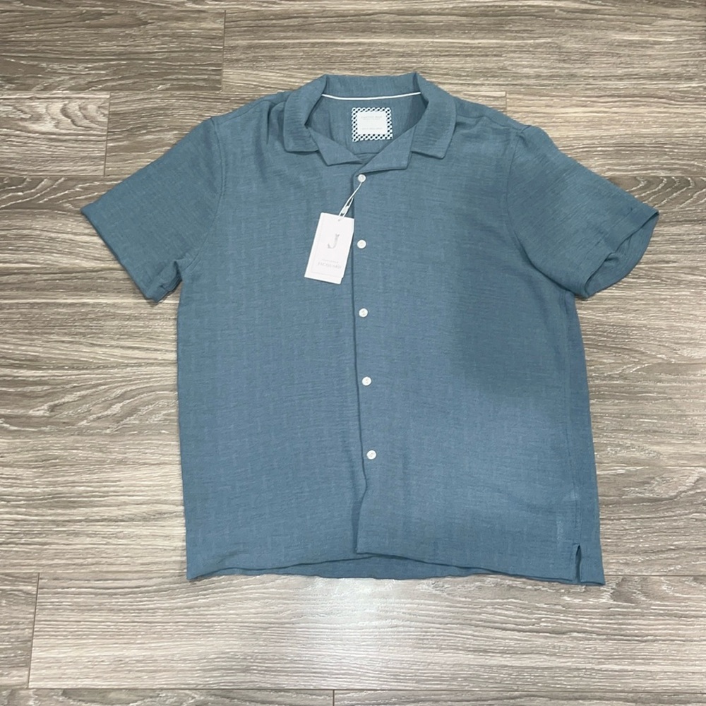 Cactus man woven shirt. Size XL. NWT